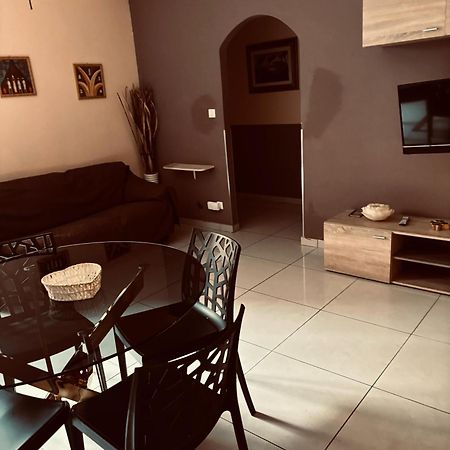 Brown Apartment Sanremo Esterno foto