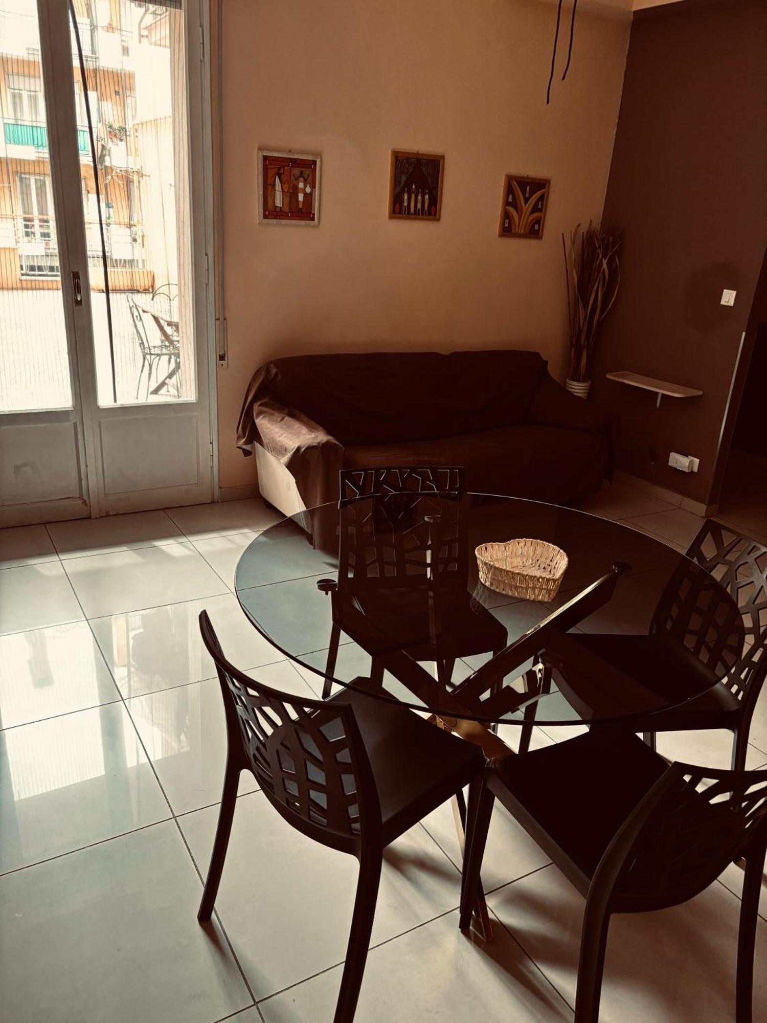 Brown Apartment Sanremo Esterno foto