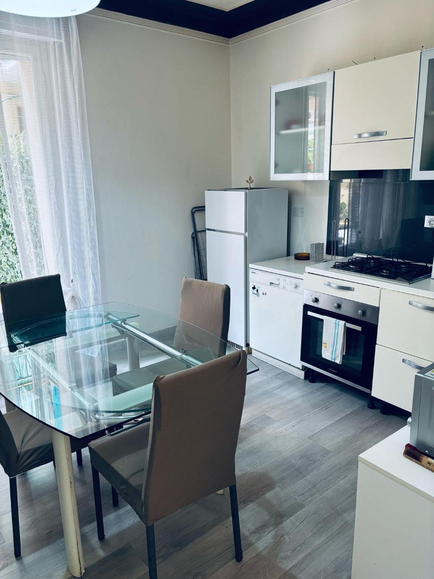 Brown Apartment Sanremo Esterno foto