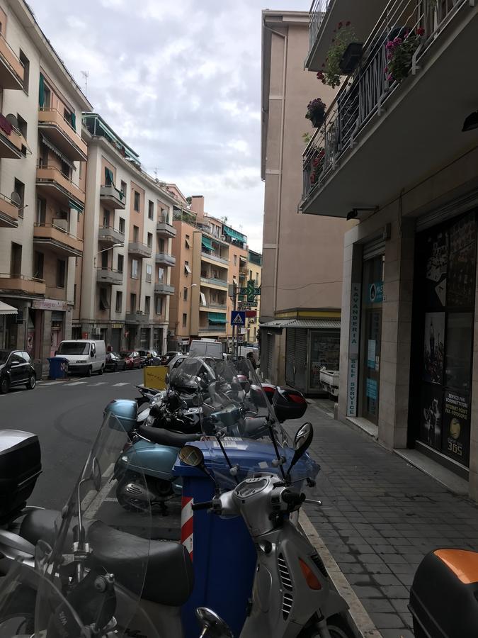 Brown Apartment Sanremo Esterno foto