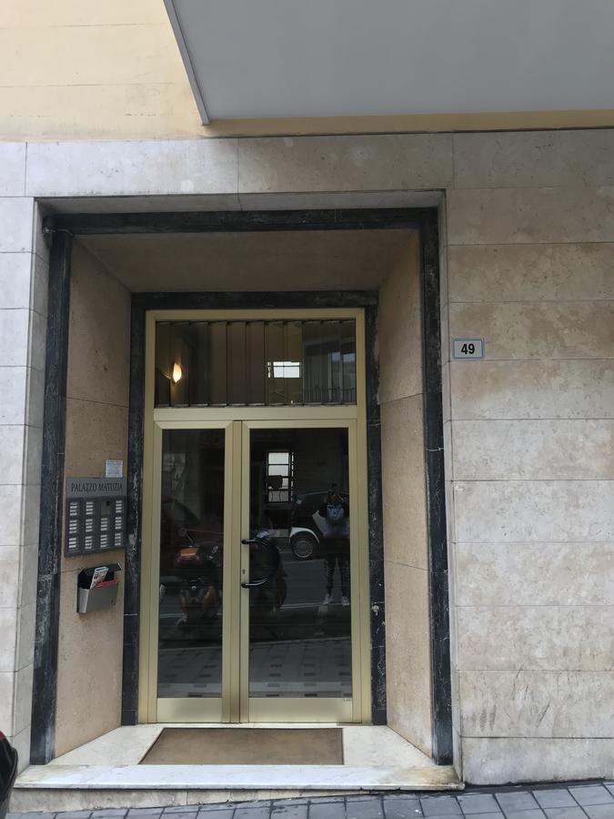 Brown Apartment Sanremo Esterno foto