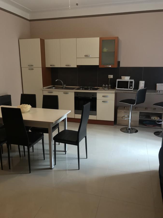 Brown Apartment Sanremo Esterno foto