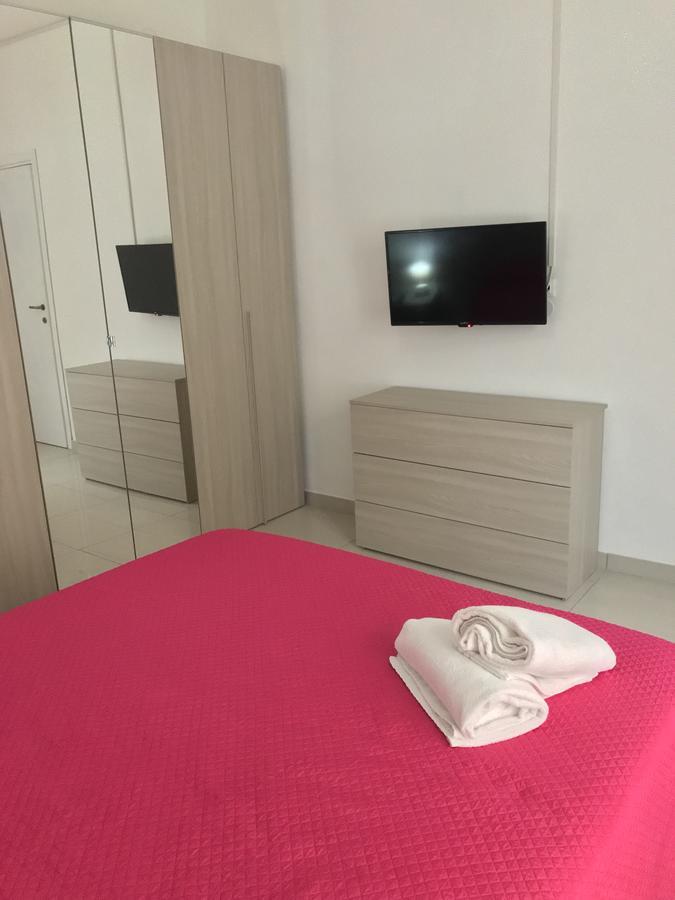 Brown Apartment Sanremo Esterno foto