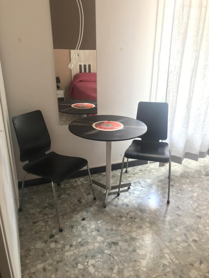 Brown Apartment Sanremo Esterno foto